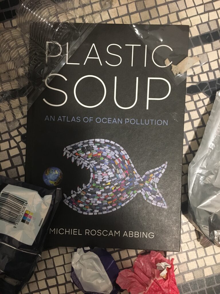 Plastic Soup. An Atlas of Ocean Pollution by Michael Roscam Abbing